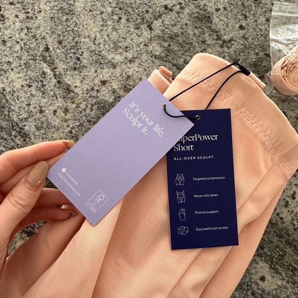 NWT Honey Love SuperPower Short - Picture 7 of 8